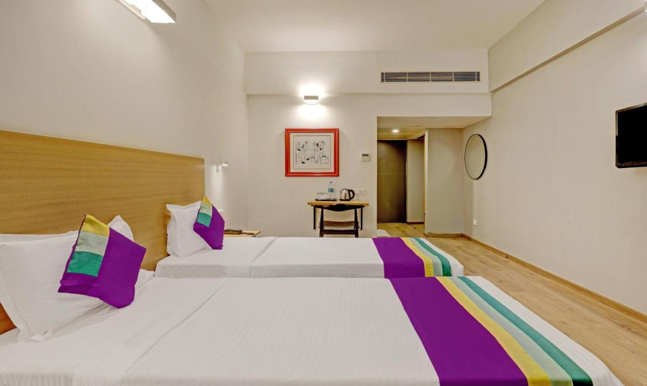 Itsy By Treebo - Vashistha Hotel Haidarábád Kültér fotó