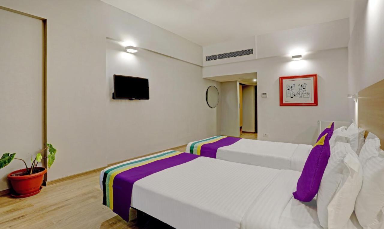 Itsy By Treebo - Vashistha Hotel Haidarábád Kültér fotó